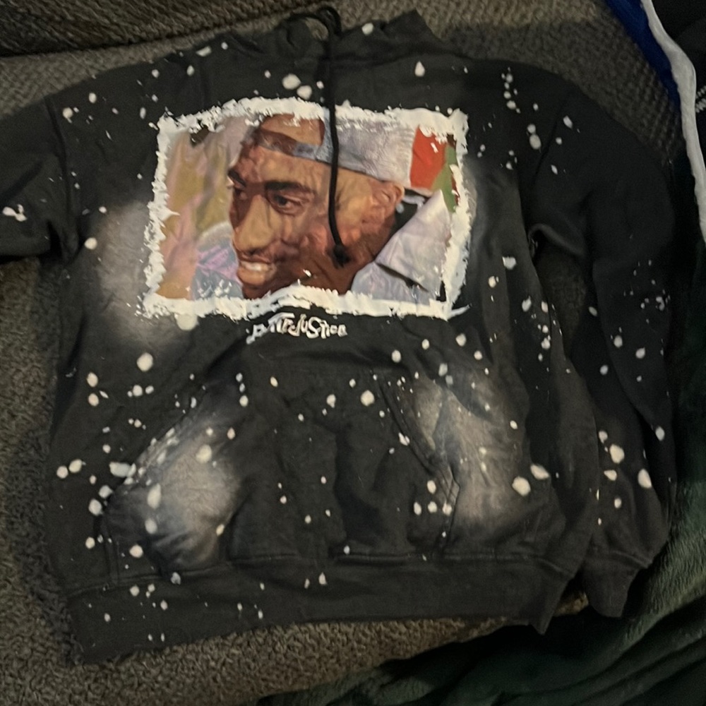Hoodie sweatshirt with Tupac by poetic justice